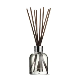 Delicious Rhubarb & Rose Aroma Reeds