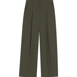 Hose Tiana