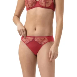 String Delightful
