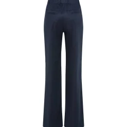 Style pam flared