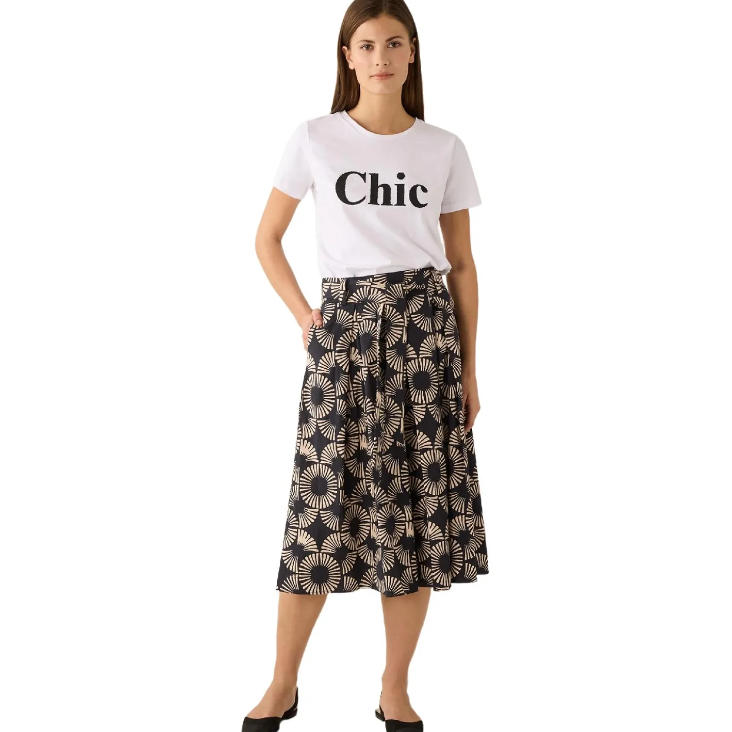 T-shirt mit perlenschriftzug